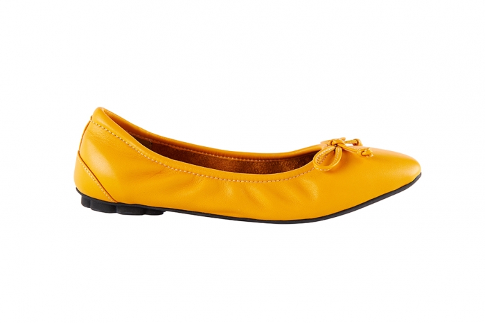 Savannah Yellow Fever (Side View)